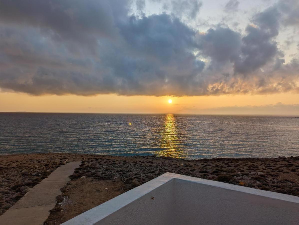 Arkasa Karpathos Seafront Paradisos Foiníkion Eksteriør bilde